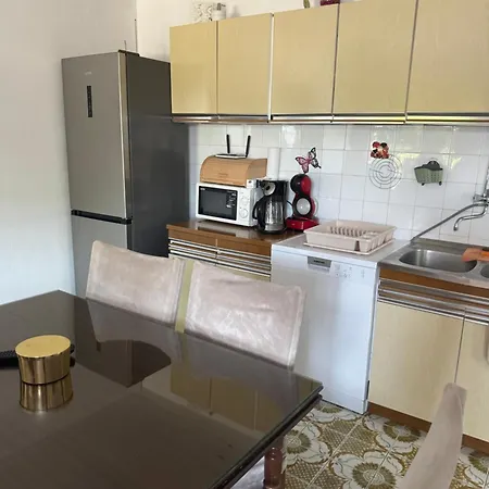 Apartment Tina Grebaštica