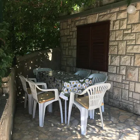 Appartamento Tina Grebaštica