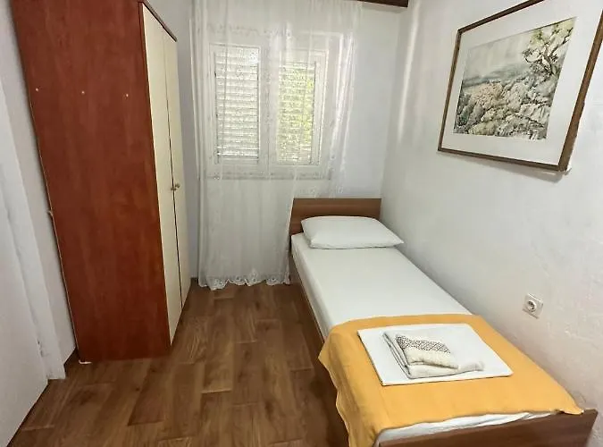 Apartament Tina